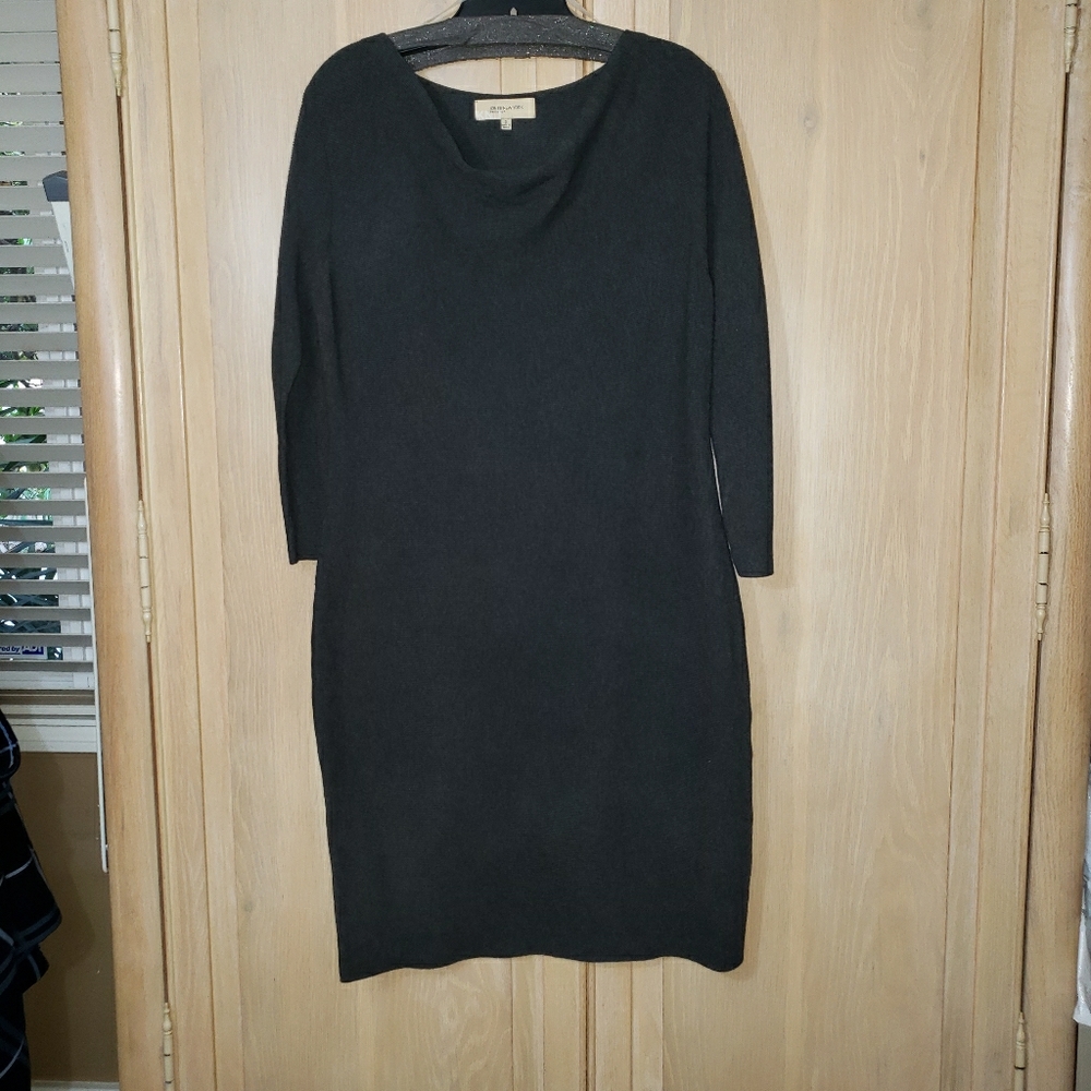 Jones New York gray knit dress